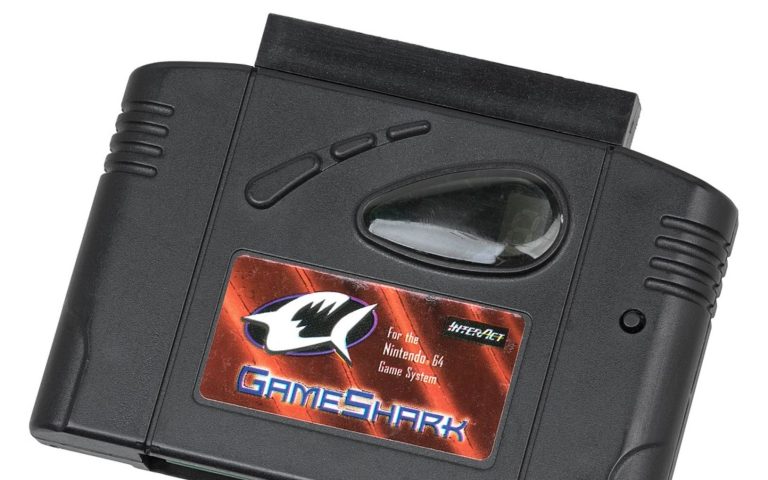 Le dispositif de triche de jeu vidéo GameShark revient de la manière la plus étrange possible