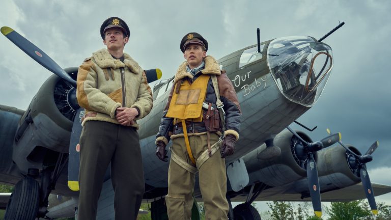 Les maîtres de l&rsquo;air et la bande de frères ont déjà un compagnon de la marine (en quelque sorte)