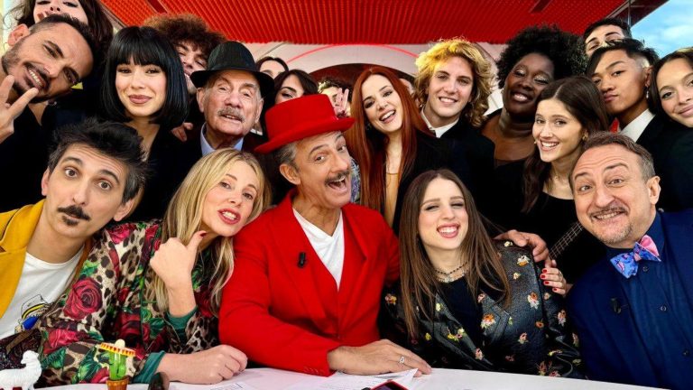 Fiorello: «Pour Sanremo 2025, nous soutenons le couple Clerici et Cattelan»