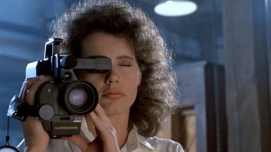 The Fly est le film diffusé ce soir sur Rai Movie, voici l'intrigue, le casting et les curiosités du film réalisé par David Cronenberg et mettant en vedette l'acteur Jeff Goldblum.