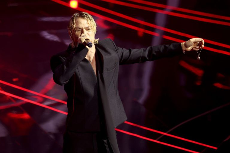 Sanremo 2024, les cinq finalistes sont Irama, Ghali, Angelina Mango, Geolier et Annalisa