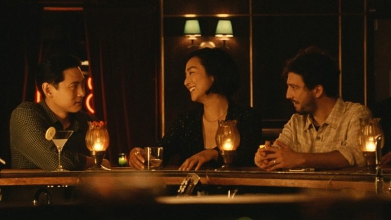 Vies antérieures : Arthur de John Magaro devrait être considéré comme saint