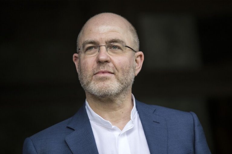 Autrement dit, avant-premières du 9 mars : sur La7 Corrado Formigli et BigMama