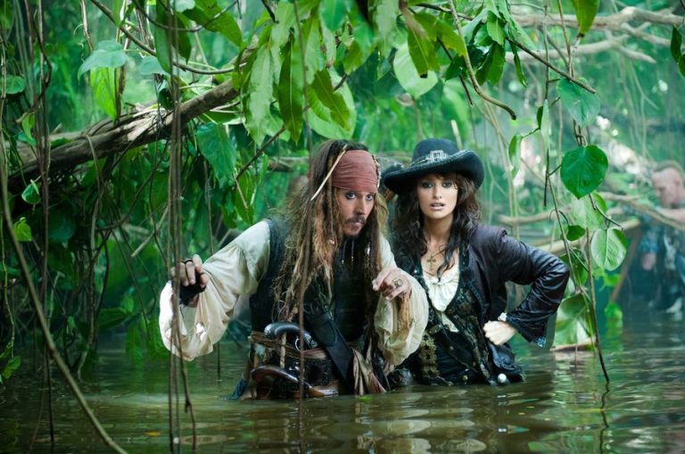 Pirates des Caraïbes, le prochain film sera un reboot : au revoir Johnny Depp ?