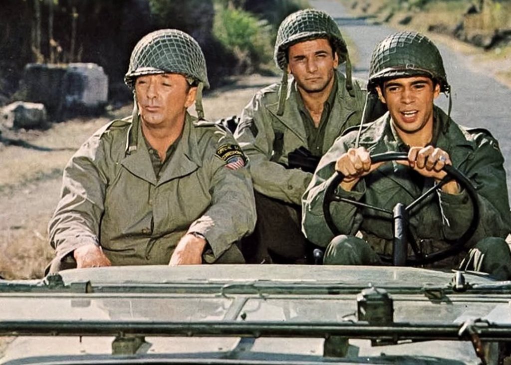 L'atterrissage à Anzio est le film de 1968 réalisé par Duilio Coletti et Edward Dmytryk, voici l'intrigue, le casting et les curiosités du film avec Peter Falk et Robert Mitchum.