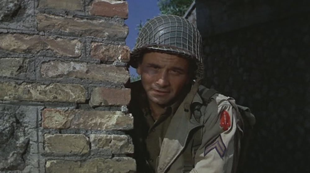 L'atterrissage à Anzio est le film de 1968 réalisé par Duilio Coletti et Edward Dmytryk, voici l'intrigue, le casting et les curiosités du film avec Peter Falk et Robert Mitchum.