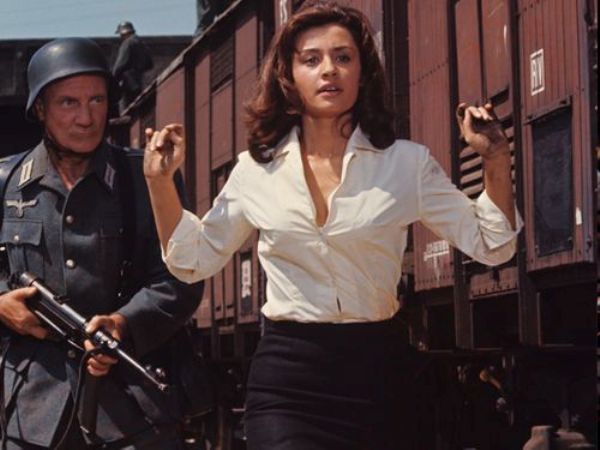 Colonel Von Ryan est un film de guerre de 1965 réalisé par Mark Robson, voici l'intrigue, le casting et les curiosités du film mettant en vedette Frank Sinatra et Raffaella Carrà.