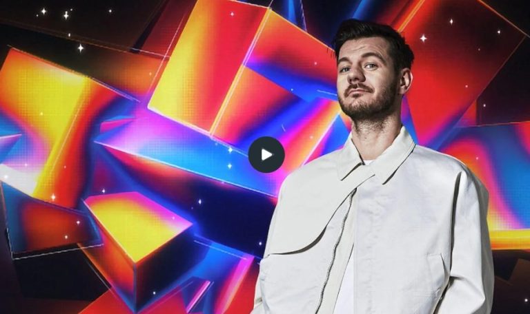 De près, personne n'est normal avec Alessandro Cattelan : avant-premières et invités du 20 mai