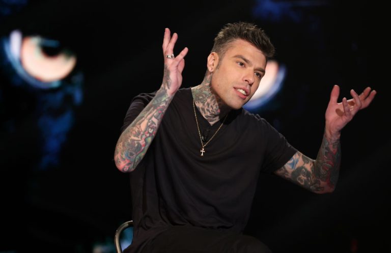 Fedez sera l'invité du nouveau programme de Cattelan sur Rai 2