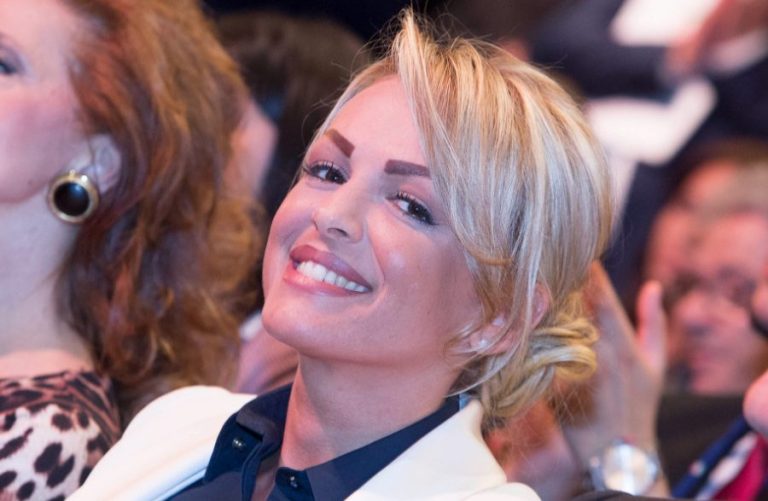 Francesca Pascale à Belve, des photos avec Paola Turci à la relation avec Berlusconi