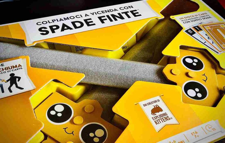 Frappons-nous avec Fake Swords, la revue du jeu de société