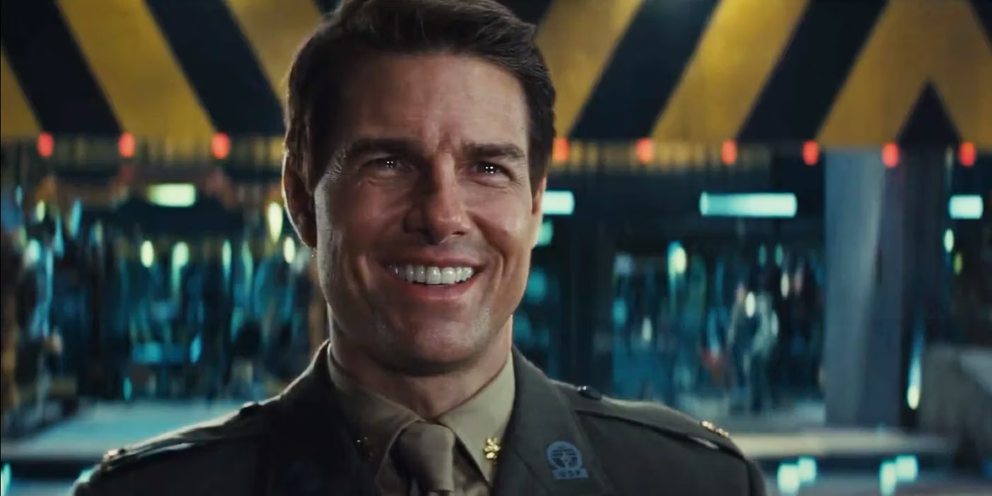 Tom Cruise in Edge of Tomorrow