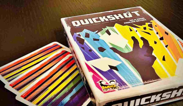 Quickshot, la revue du jeu de cartes: anticipe, élimine et conquérir!