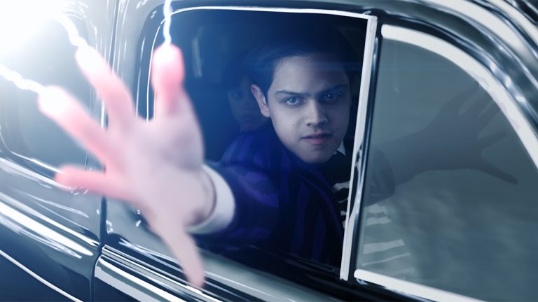 La bande-annonce du mercredi saison 2 met en évidence la famille Addams