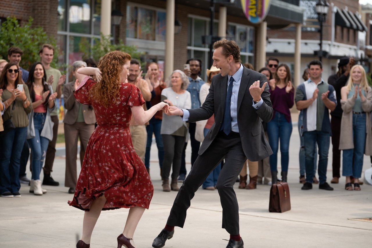 Tom Hiddleston and Annalise Basso in The Life of Chuck