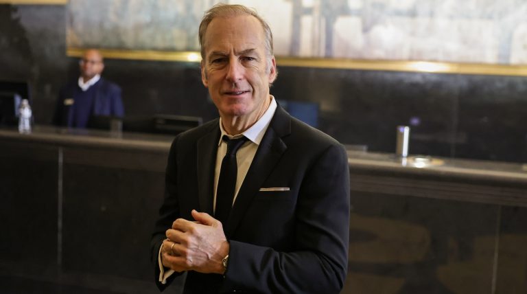 Bob Odenkirk pense que «une version» de la comédie de fin de soirée survivra au streaming