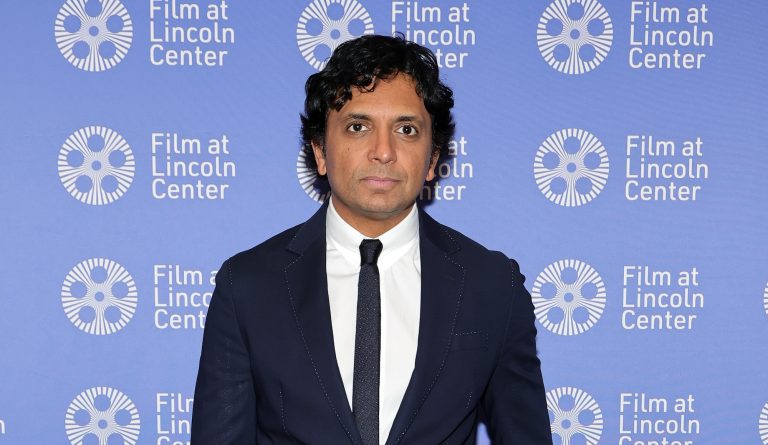 M. Night Shyamalan réfléchit à son ère de la «renaissance» après la déception de la Terre