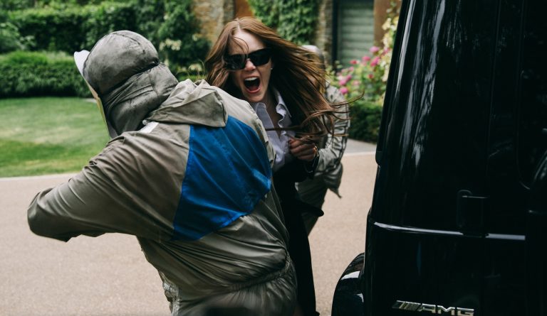 Le rôle crucial joué par Ari Aster dans la théorie du complot extraterrestre de Bugonia