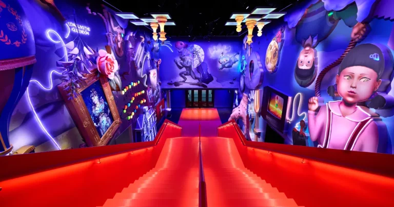 Netflix a une maison, et oui, vous pouvez la visiter : à l&rsquo;intérieur de la grande ouverture de la maison Netflix à Dallas