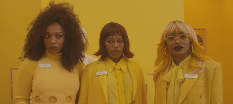 Boots Riley embrouille l&rsquo;industrie de la mode dans la première bande-annonce de I Love Boosters