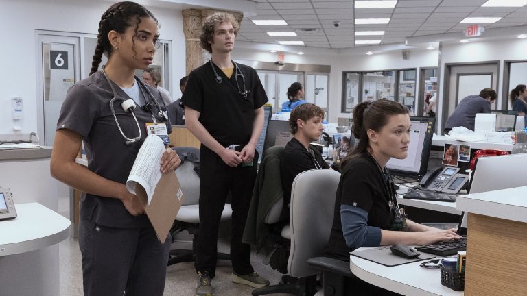 The Pitt Saison 2 Episode 4 Review: Syndrome de la première semaine de juillet