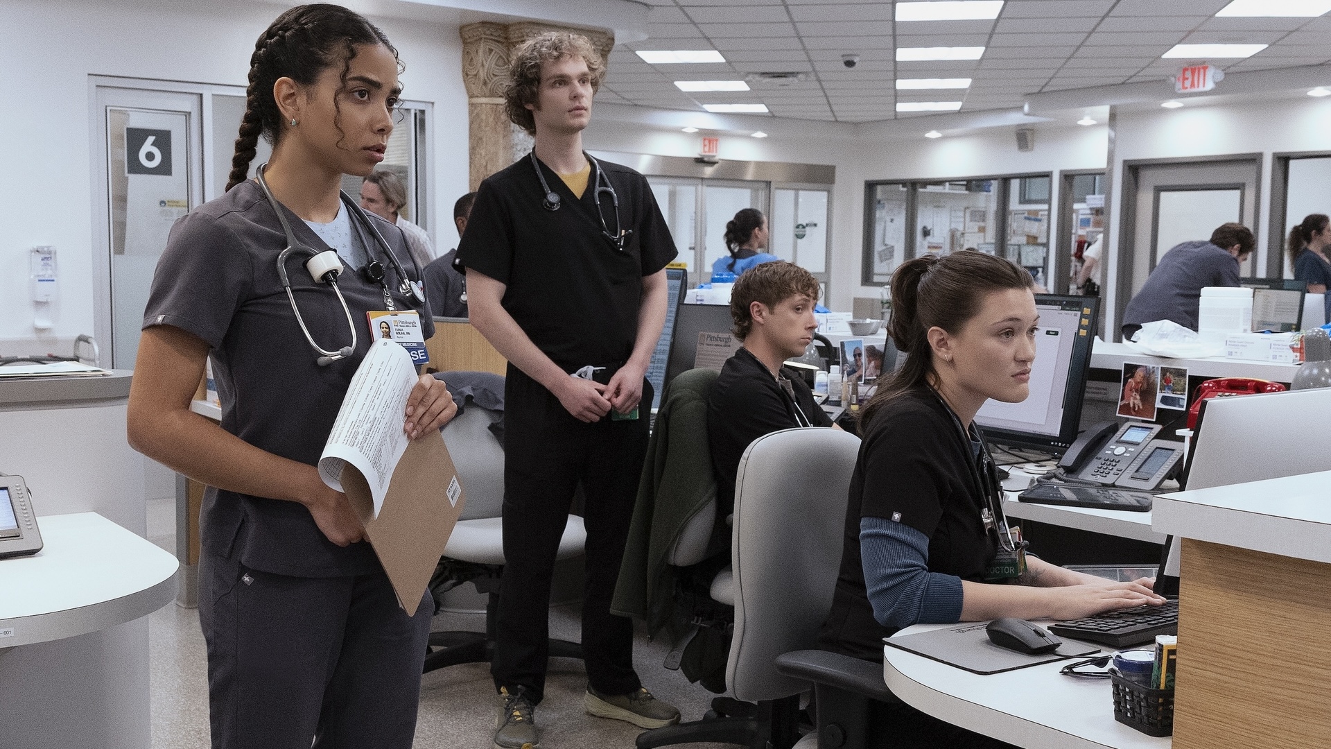 The Pitt Saison 2 Episode 4 Review: Syndrome de la première semaine de juillet