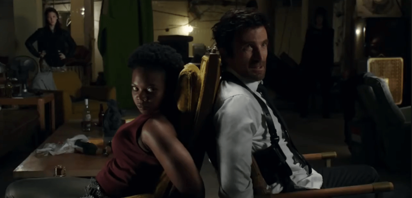 10 ans plus tard, Powers revient à la télévision avec une touche d'originalité