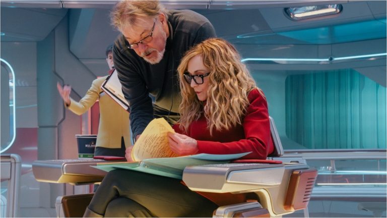 "Ce spectacle a des couilles" – Jonathan Frakes parle de la réalisation de l&rsquo;épisode 9 de Starfleet Academy