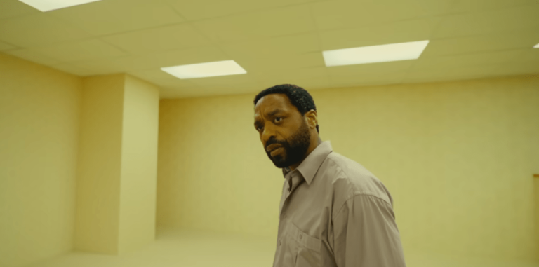 La bande-annonce de Backrooms d&rsquo;A24 espère que le monde est prêt pour un nouveau film Creepypasta