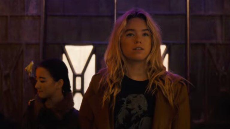 Répartition de la bande-annonce de Supergirl : Lobo, Argo City et Krypto en péril