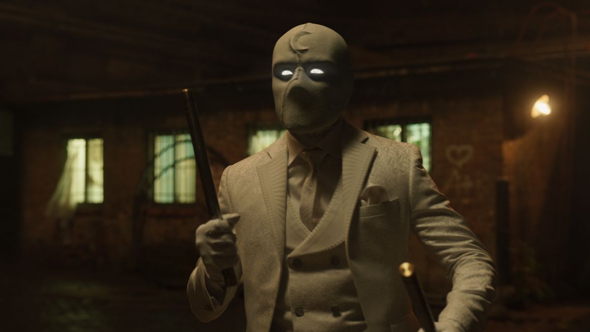 Oscar Isaac in Moon Knight Episode 2 "Summon the Suit"