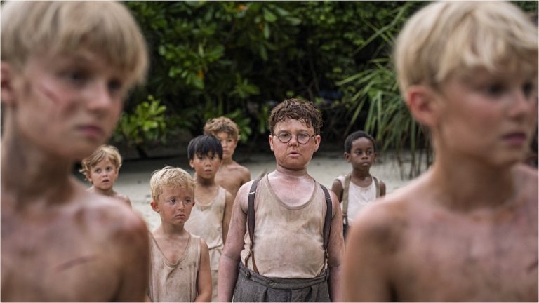 Revue du Seigneur des Mouches : Jack Thorne donne l&rsquo;impression que le classique de William Golding est douloureusement opportun