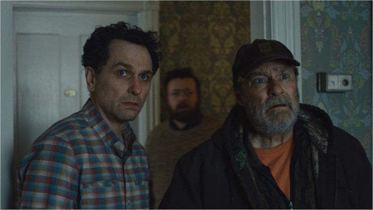 Widow&rsquo;s Bay : Matthew Rhys, Stephen Root et Hiro Murai dans la comédie d&rsquo;horreur décalée d&rsquo;Apple TV